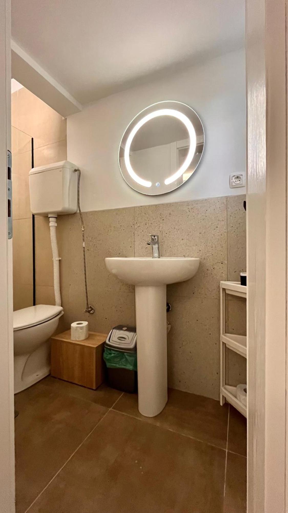 Olive Centre Apartment Szkopje Kültér fotó